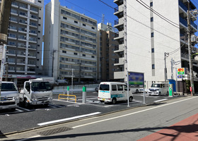 NPC24H世田谷代田駅前パーキング